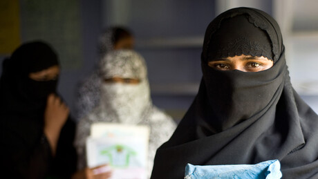Itália quer restringir número de estrangeiros nas escolas e proibir burcas e niqabs
