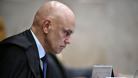 Moraes se declara impedido de julgar ação sobre a própria esposa e Daniel Vorcaro
