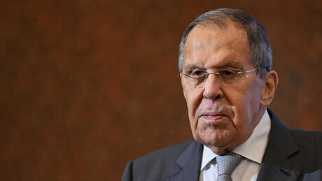Lavrov acusa mídia ocidental de transformar mentiras fabricadas em crises globais