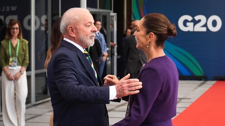 Presidente do México defende eleição no Brasil sem ingerência externa e elogia Lula