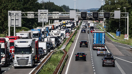 Escassez: combustível caro leva holandeses a encher o tanque em países vizinhos