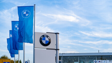 Montadora BMW substituirá 20% de seus gerentes por IA na Alemanha