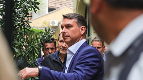 Flávio desiste de participar de debate da Globo