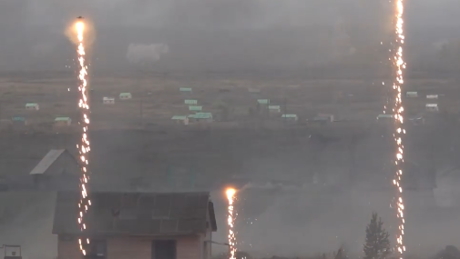 VÍDEO: Drones da Rússia demonstram força com tempestade de chamas em exercício militar
