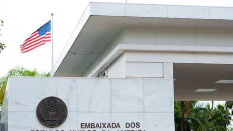 EUA reabrem embaixada e consulados no Brasil após 'ameaça de bomba'