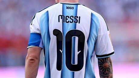 VÍDEO: A gigante homenagem a Messi em sua cidade natal