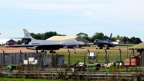 EUA revelam motivo da evacuação de bombardeiros estratégicos de base britânica
