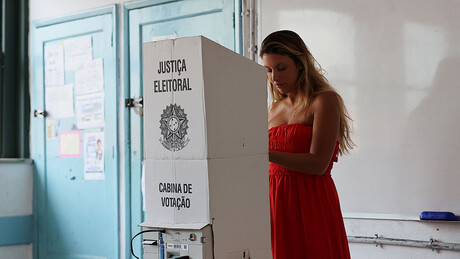 Ministro do STF comenta 'pequeno equívoco' de Trump sobre eleições no Brasil
