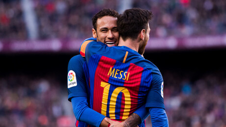 Neymar divulga mensagem emocionante ao craque Lionel Messi