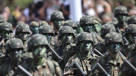 Brasil autoriza entrada de 350 militares argentinos para exercício no RS