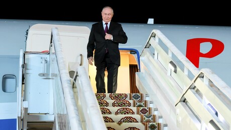 Putin chega ao Turcomenistão para participar do Conselho de Chefes de Estado da CEI