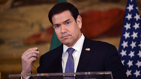VÍDEO: 'É um robô?' O momento divertido de Marco Rubio em coletiva com ministro português