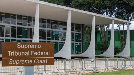 Homem tenta invadir o STF dizendo ser 'imperador das Forças Armadas do Brasil'
