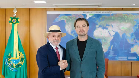 Lula busca apoio de artistas internacionais para enfrentar Flávio Bolsonaro no segundo turno