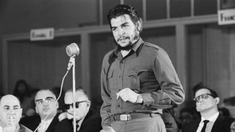 País onde Che Guevara foi executado quer declará-lo 'inimigo da pátria'