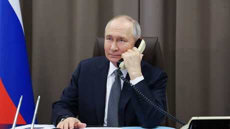 Putin e Trump conversam por telefone