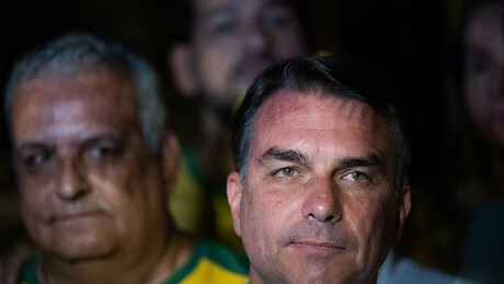 Flávio pede investigação sobre xingamentos a bolsonaristas em canal oficial do governo