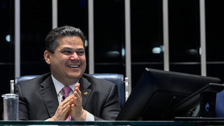 'Esta mudança é gigantesca': Alcolumbre discursa sobre fim da escala 6x1 no Senado