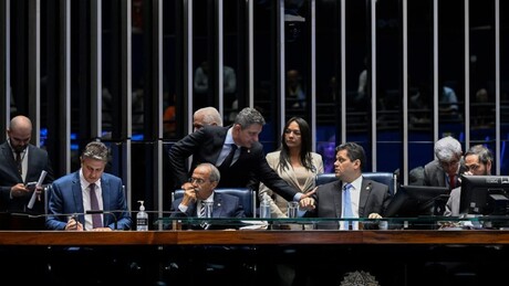 Senado aprova fim da escala 6x1 em votação no primeiro turno