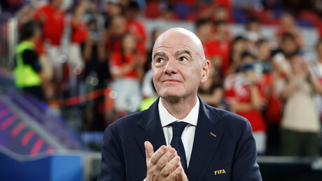 Oposição desafia Infantino e articula candidatura à presidência da Fifa