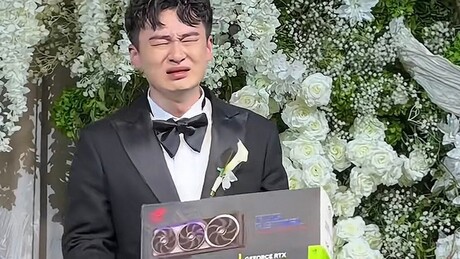 VÍDEO: Noiva dá placa de vídeo de US$ 12 mil ao noivo no dia do casamento; homem cai no choro