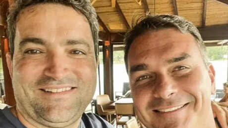 PF realiza operação contra ex-servidor do STJ por vazar dados a advogado amigo de Flávio Bolsonaro