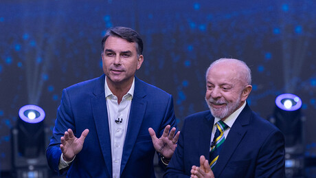 Lula e Flávio Bolsonaro avaliam possíveis nomes para o STF em meio à disputa pelo Planalto