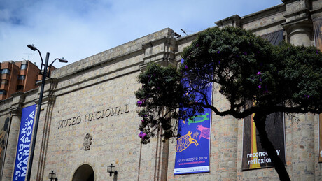 Museu na Colômbia vira palco de disputa: Espriella manda retirar peças sobre feminismo e direitos LGBTQIA+