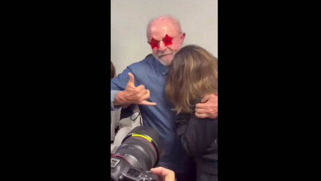 VÍDEO: Essa foi a reação do comitê de Lula no momento da virada que confirmou a vitória histórica
