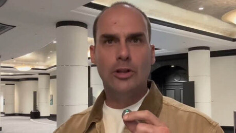 Eduardo Bolsonaro pede pressão internacional e questiona resultado das eleições