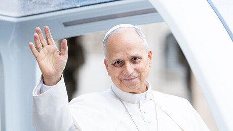 De 'super-homem' a 'pobre mortal': câncer de Leão XIV humaniza a figura do papa, diz Vaticano