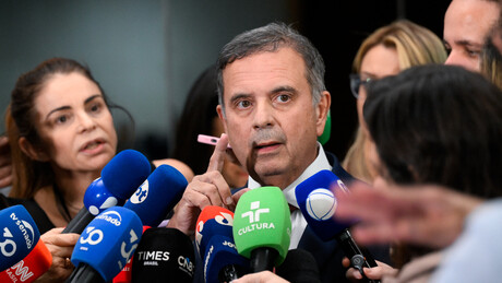 Coordenador da campanha de Flávio Bolsonaro reconhece que 'não há provas' de fraude nas eleições