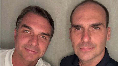 Eduardo posta foto com Flávio após fuga do irmão aos EUA: 'prevalecemos'