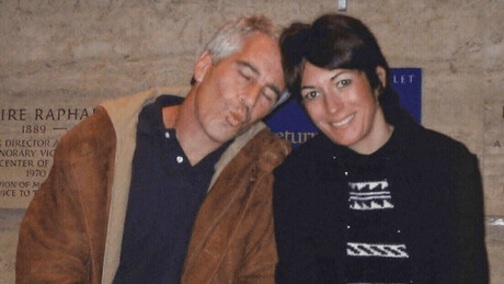 Polícia da Escócia investiga passagem de Epstein e Maxwell pelo país