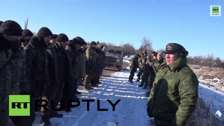 Donezker-Kommandeur zu ukrainischen Soldaten:"Ihr könnt nach Hause, niemand wird euch etwas tun!"