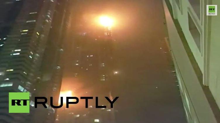 Dubai: Ein stundenlanger Kampf – Feuer in einem der höchsten Wolkenkratzer der Welt