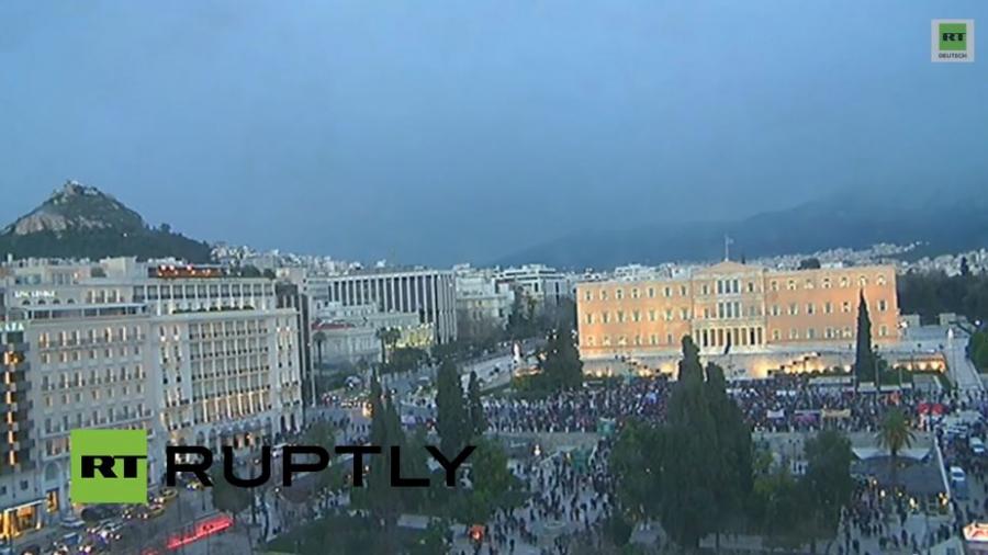Athen: Demonstration für die griechische Regierung und gegen die "Europäische Erpressung"