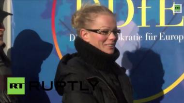PEGIDA-Abspaltung hält erste Kundgebung in Dresden ab