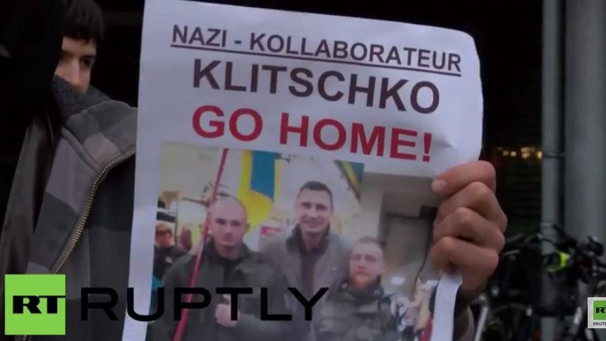 Klitschko muss in Osnabrück einstecken: "Nazi-Kollaborateur geh nach Hause!"