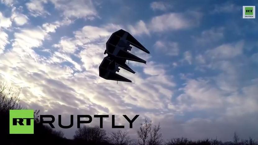 Frankreich: Mann baut Drohne zu Star Wars TIE Interceptor um