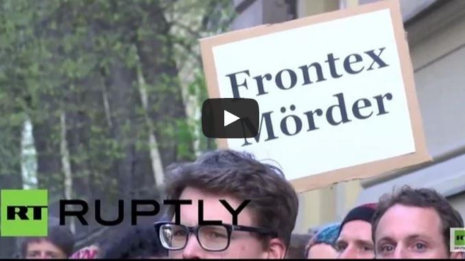 LIVE ab 15 Uhr: Berliner verurteilen EU-Politik und protestieren für Katastrophenopfer auf dem Mittelmeer