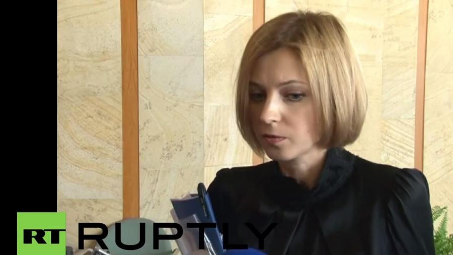 Natalja Poklonskaja, Generalstaatsanwältin der Krim gibt Pressekonferenz und kündigt "Überraschung" an