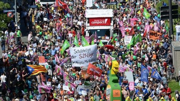 Live: Über 30.000 demonstrieren in München gegen G7-Gipfel