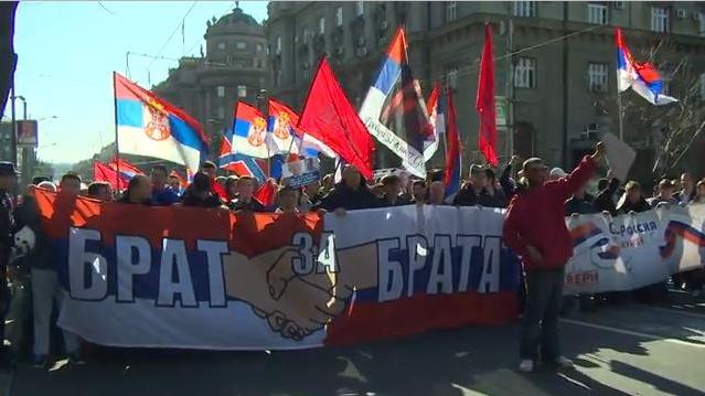 Umfrage in Serbien vor Merkel-Besuch: Politische Klasse will in die EU, aber Mehrheit der Bevölkerung mehr Nähe zu Russland