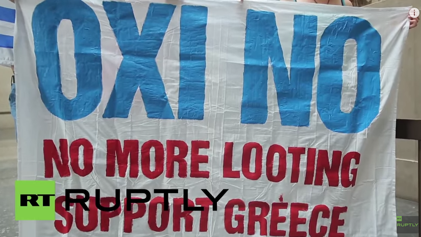 Live: Griechen erwarten Abstimmungsergebnis des griechischen Parlaments über Sparmaßnahmen