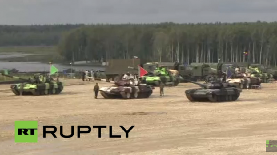 Live: Weltmeisterschaft im Panzer-Biathlon nahe Moskau unter Teilnahme von 13 Nationen