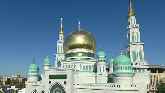 Putin eröffnet größte Moschee Moskaus