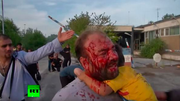 Blut, Tränen und traumatisierte Kinder: Dramatische Szenen nach Tränengas-Einsatz der Polizei an Ungarns Grenze