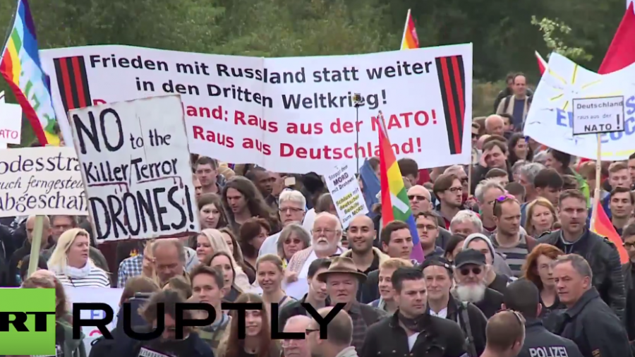 Stopp Ramstein: „Nein zu Killerdrohnen und Nein zur NATO"