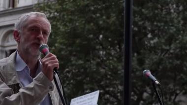 Großbritannien: Alle gegen Jeremy Corbyn - Militär warnt vor Friedenspolitik